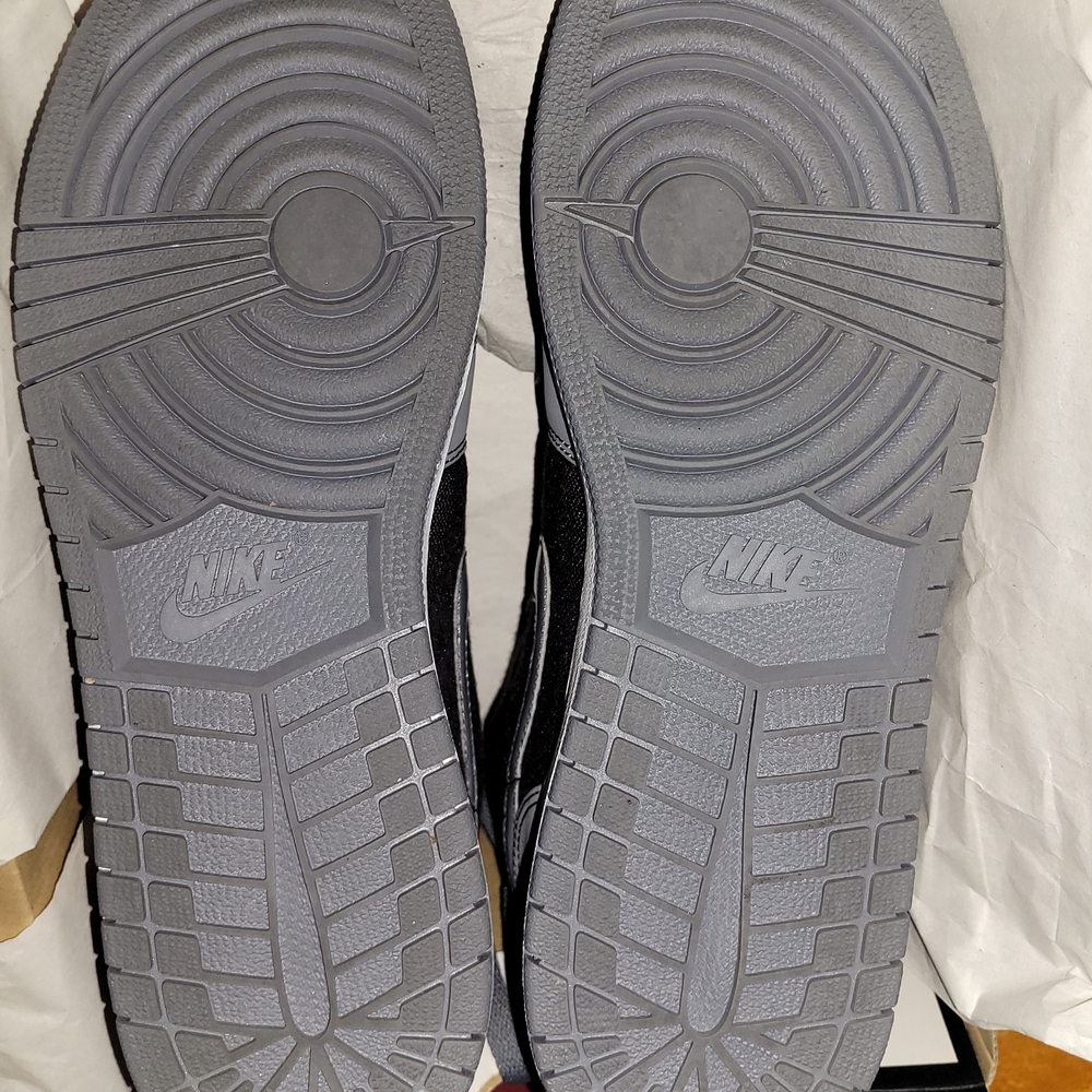New Jordan Gray and Black Men's Sneakers - Picture 4 of 5